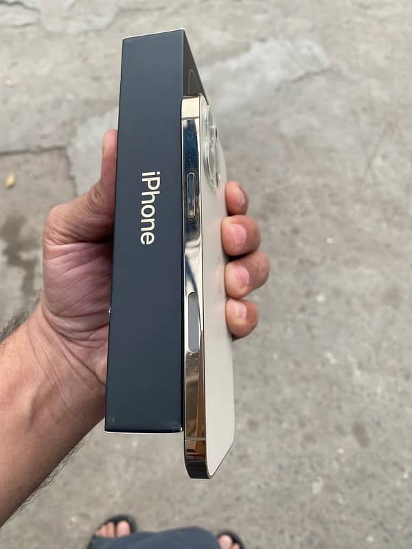 iPhone 12Pro Gold 256GB Pta Approved With Box 3