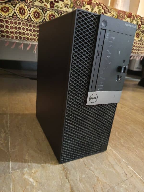 "i5 6th Gen Gaming PC: 8GB, 4GB GPU, 228GB SSD, 22" LCD" 0