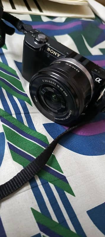 Sony mirrorless camera 1