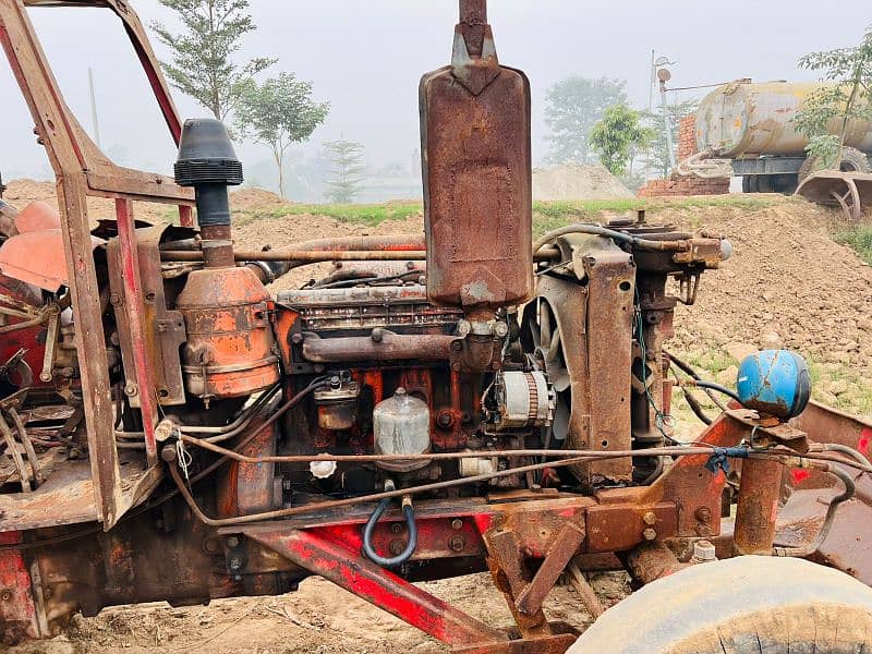 Roosi tractor 1981 model 4