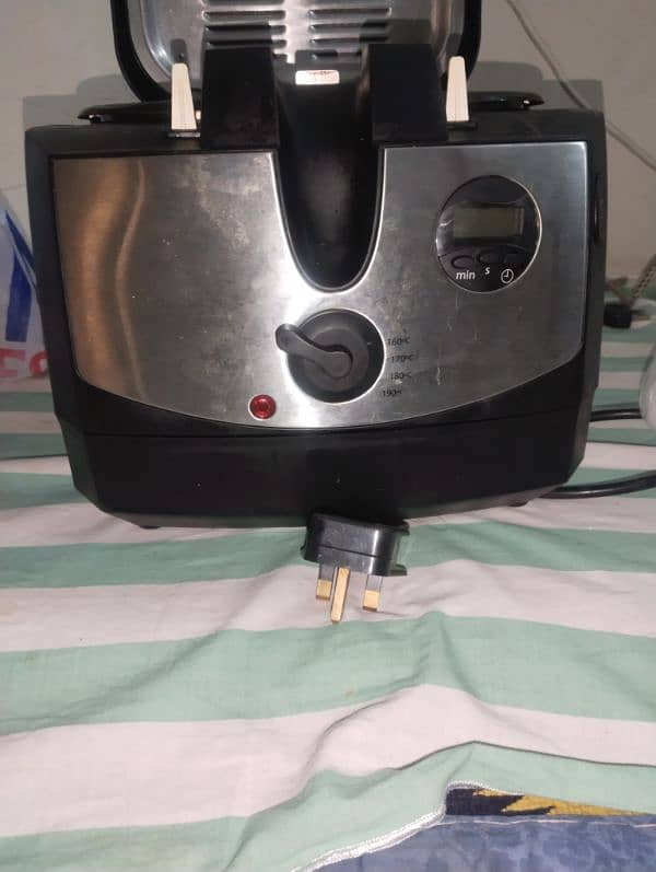 electric deep fryer 2