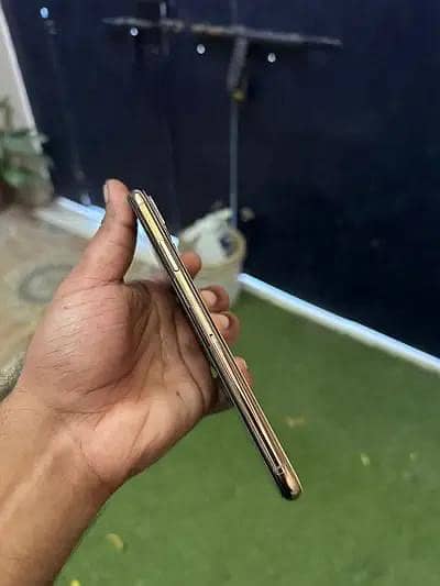 Iphone 11 pro max PTA Approved 3