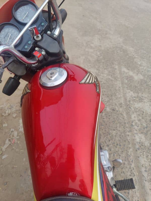 Delax 125 bilkul saff sothra bike ha inchan 10/10 1