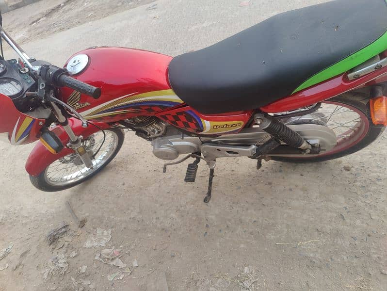 Delax 125 bilkul saff sothra bike ha inchan 10/10 2