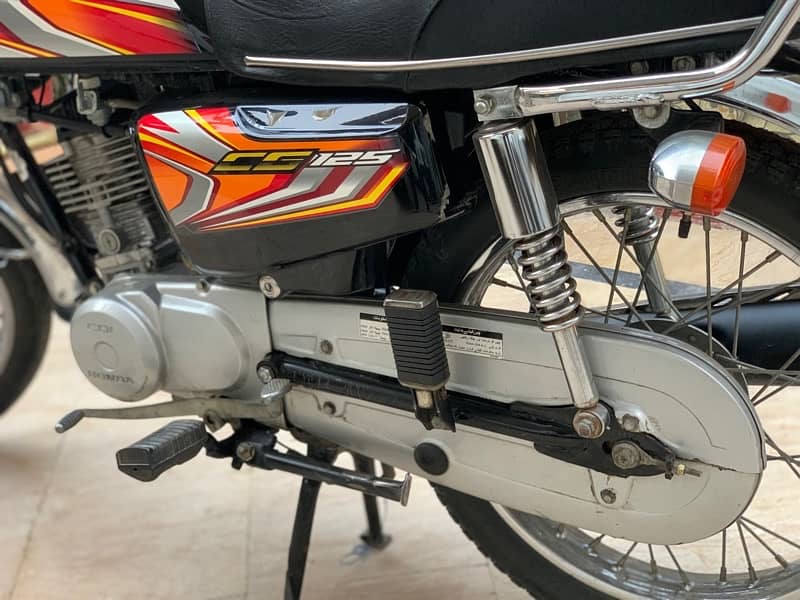 HONDA CG-125 MINT CONDITION 7