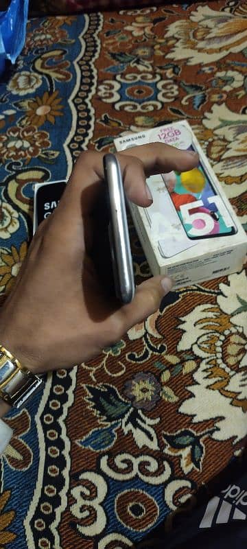 samsung A51 6 128 with box 5