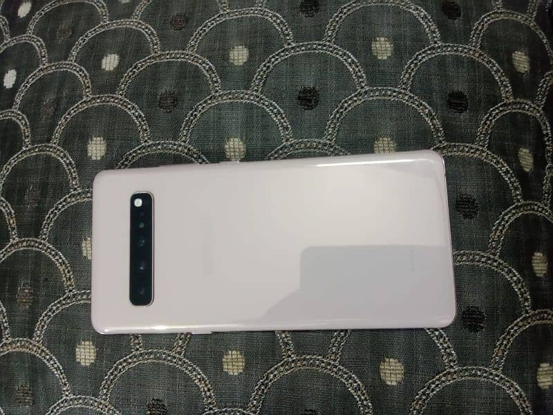 Samsung Galaxy s10 5g condition 10/10 3