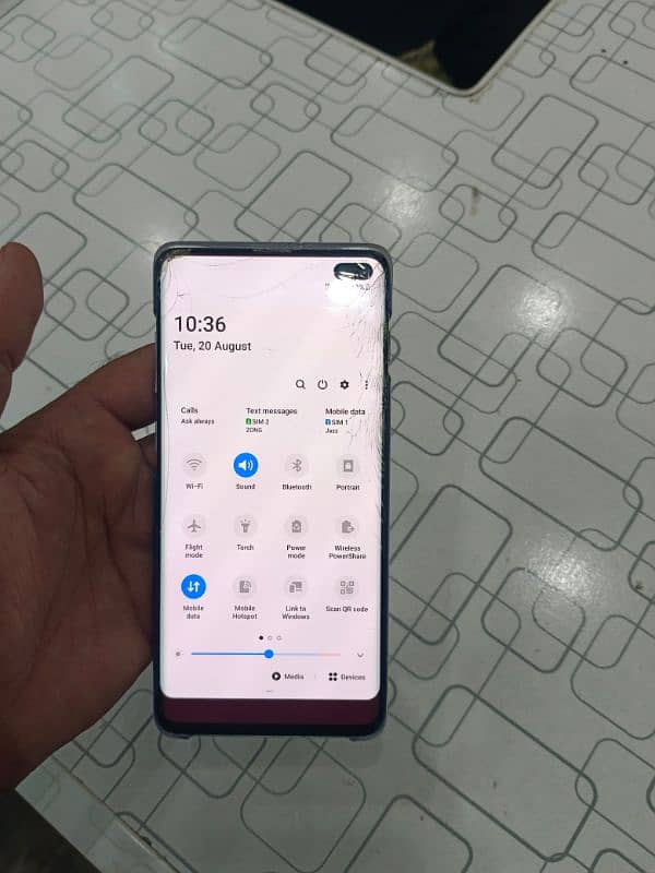 samsung s10 plus 1