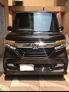 Honda N Box Custom 2018