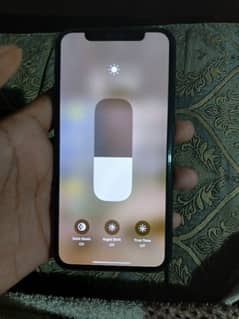 iphone 11 pro 9/10 condition