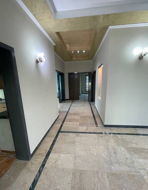 10 marla Ground+basement for rent in rehman enclave 1