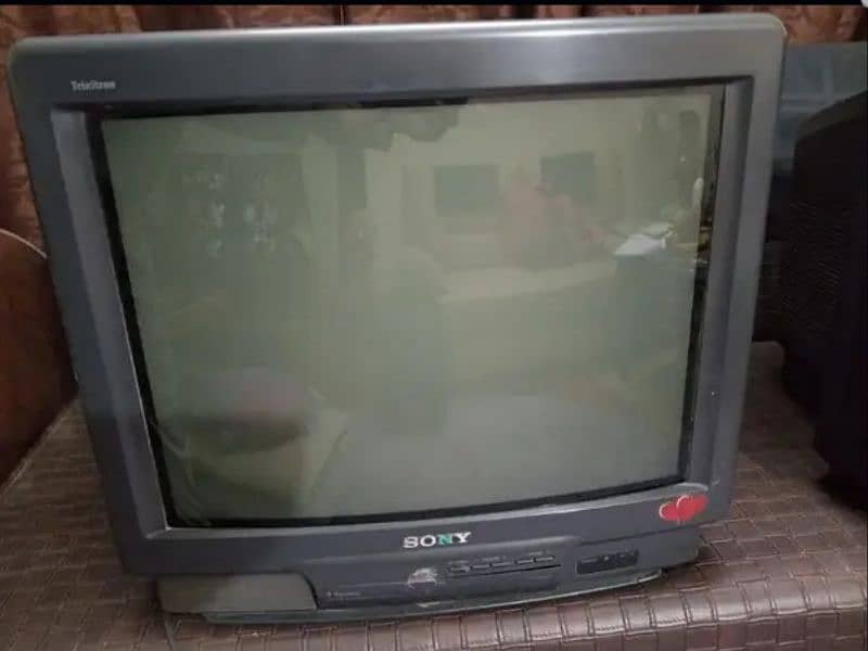 Sony Trinitron TV 3