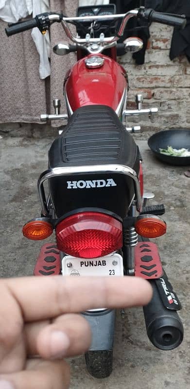 Honda 125 7