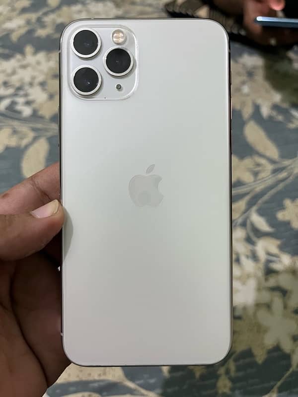 iPhone 11 Pro 0