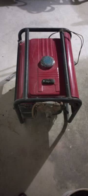 3 KV Elemax HOnda generator 6