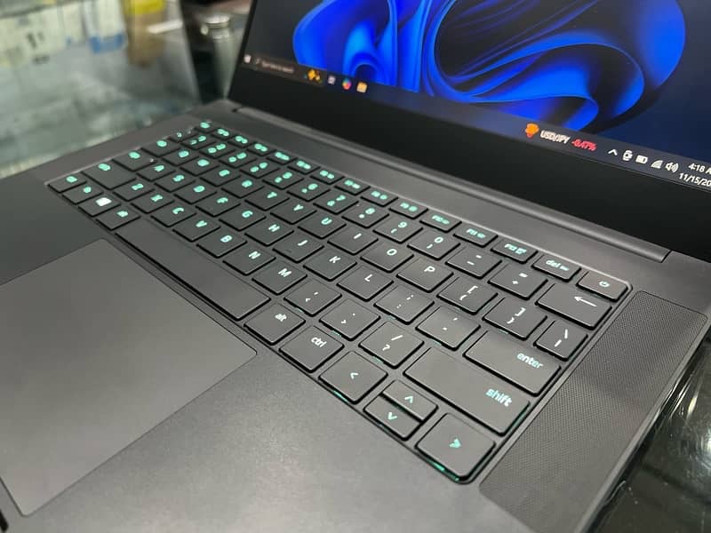 Razer Blade 14 RZ09-0370 Amd Ryzen 9 16/512GB RTX 3080 8GB 4K 4