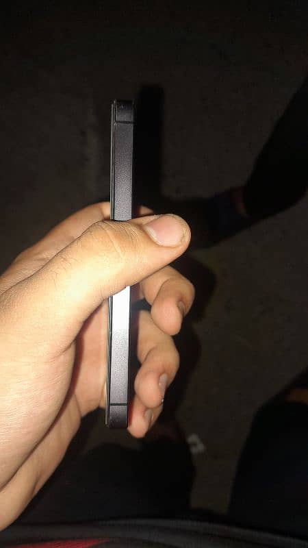 iPhone 5s like new non pta 2