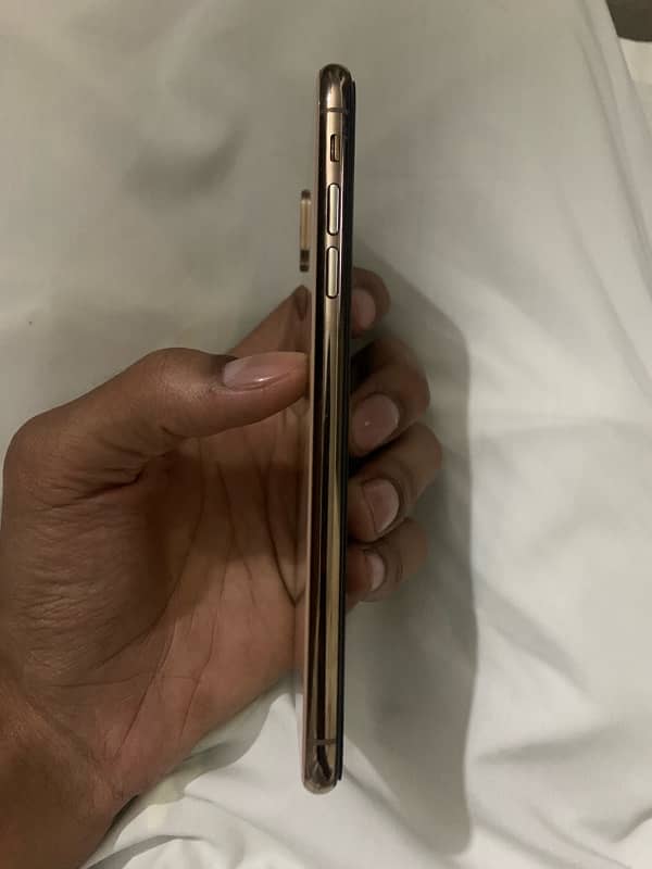 iphone xs max 3