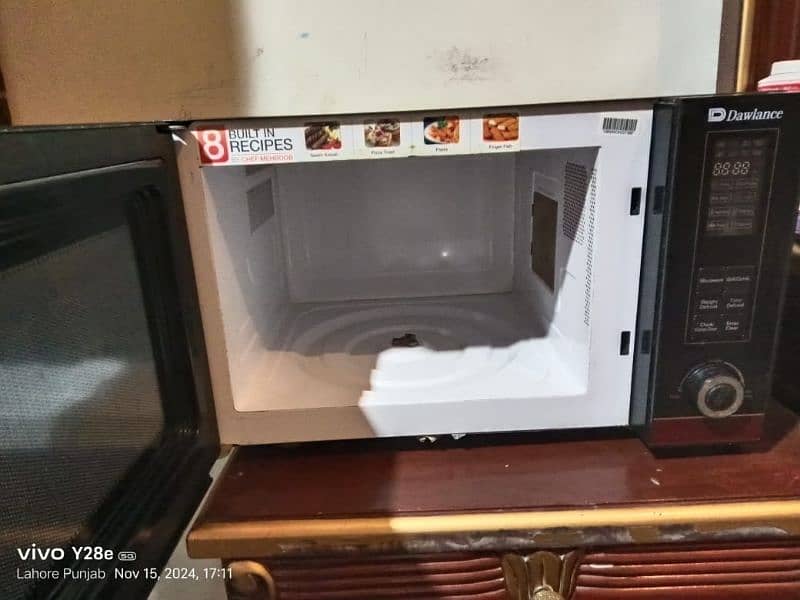 Dawlance microwave oven 133g grill and baking 2