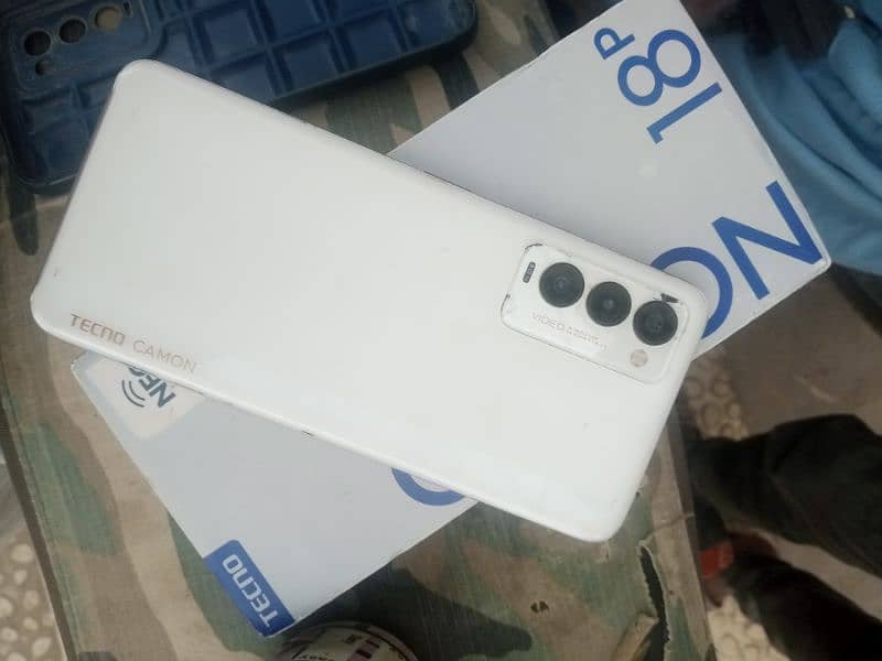 Tecno camon 18p 0