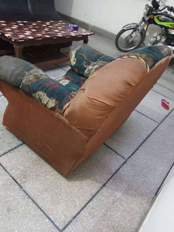 1 seater sofa 4