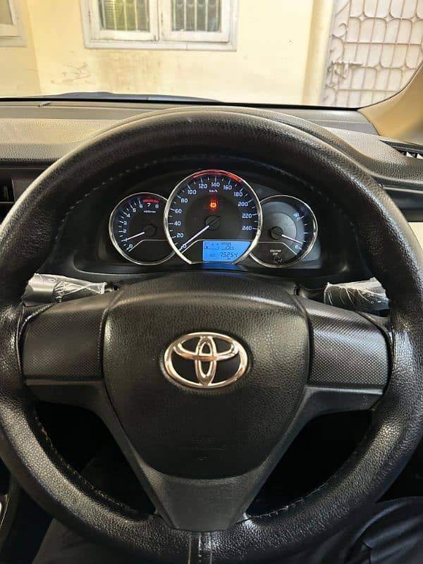 Toyota Corolla GLI 2019 model 15