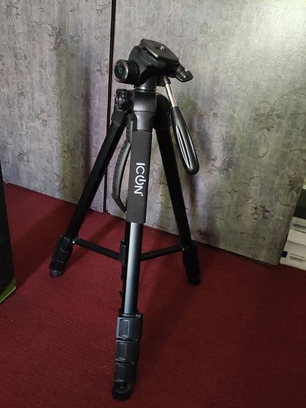 Icon Tripod 1