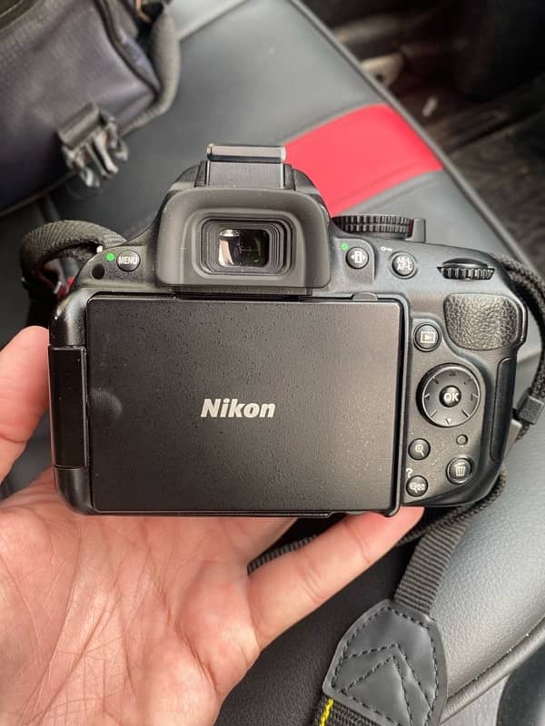 Nikon D5200 2