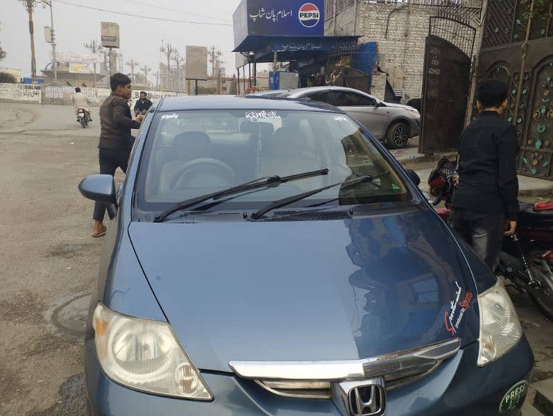 Honda City IDSI 2005 almost genuine 1