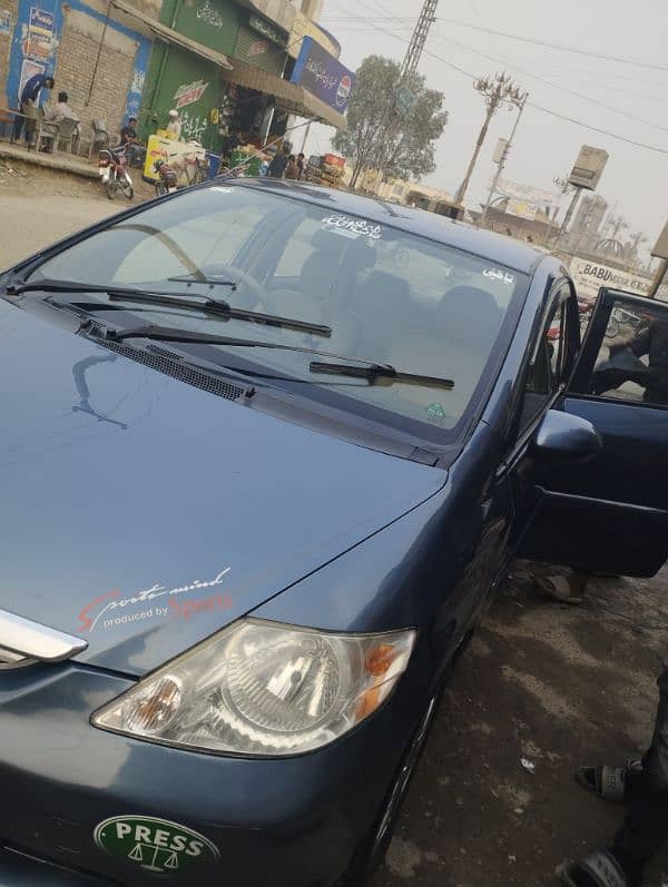 Honda City IDSI 2005 almost genuine 2