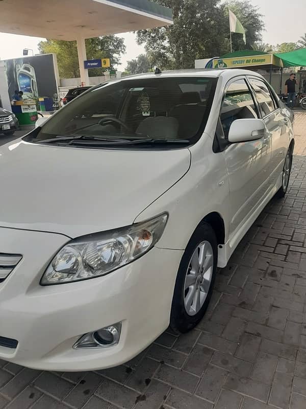 Toyota Corolla Altis 2010 1