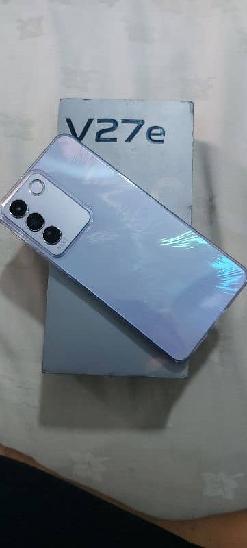 vivo v27e charger with box new condition 0