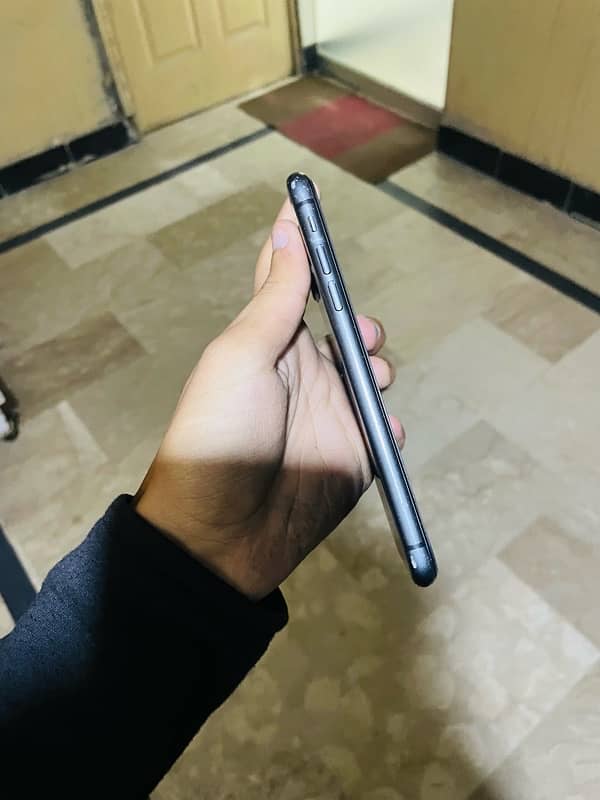 Iphone 11 64gb Factory unlocked pta approved 2