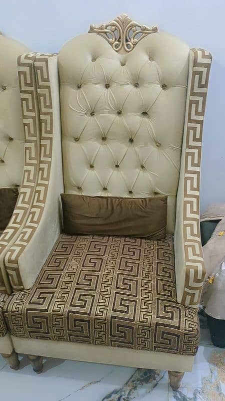 chairs/Poshish chairs /room chairs/Luxury chairs/ Decent chairs 1