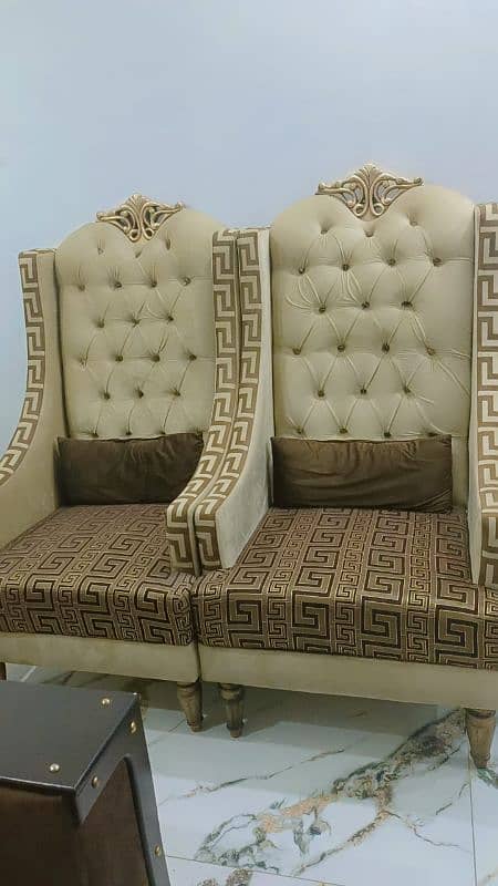 chairs/Poshish chairs /room chairs/Luxury chairs/ Decent chairs 2