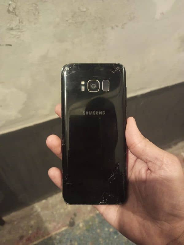 Samsung  S8 4GB non pta   Front back break non pta  contact  WhatsApp 2