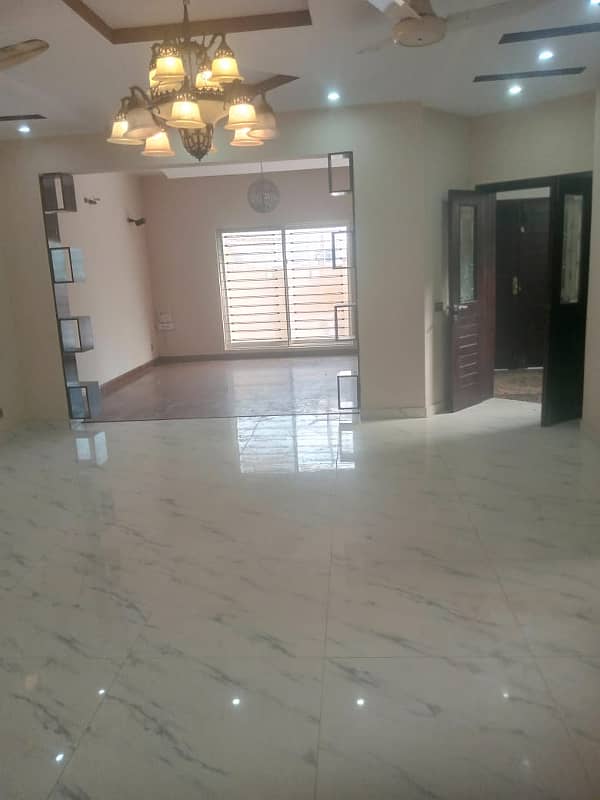 10 Marla Lower Portion For Rent In Bahria Town Lahore 3