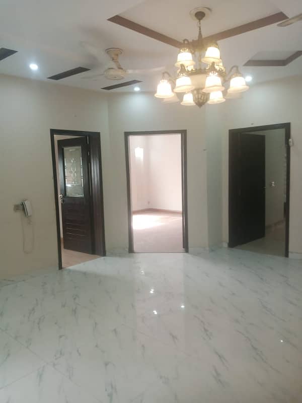 10 Marla Lower Portion For Rent In Bahria Town Lahore 0