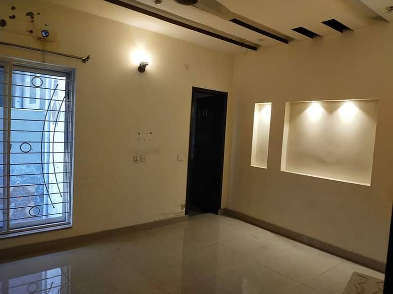 5 Marla House For Rent In Bahria Town Lahore. 8