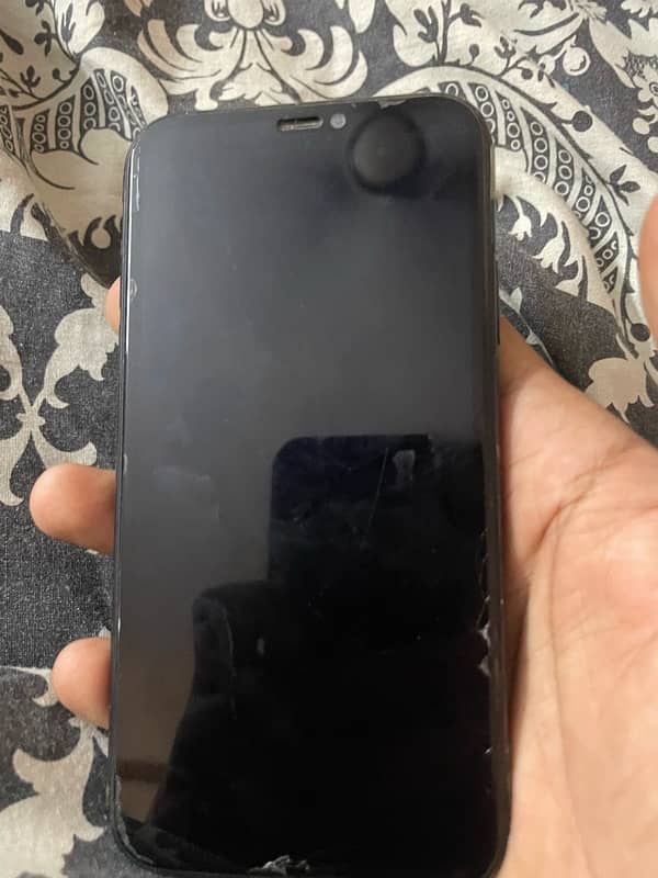 Iphone Xr 64gb with complete box Pta approved 5