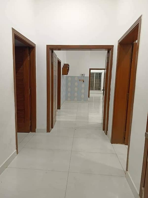 10 Marla House For Rent In Bahria Town Lahore. 17