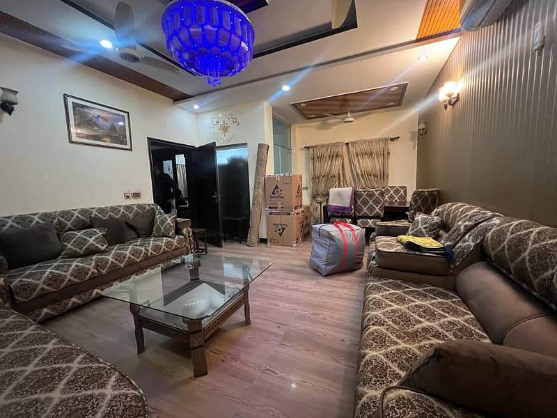 10 Marla House For Sale in Bahria Town Lahore. 0