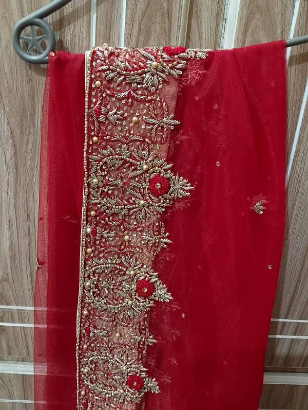 bridal dress in excellent condition just few hours wear 3