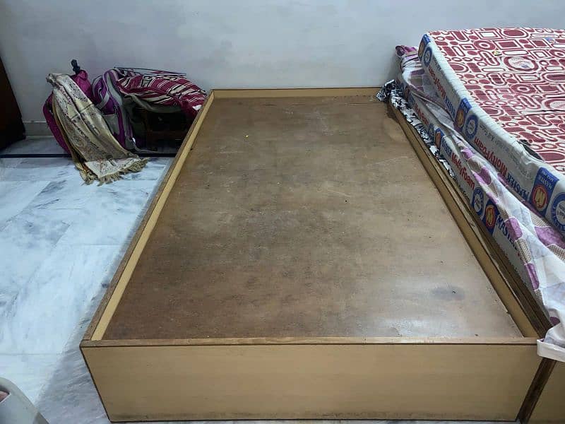 Wooden Floor Single bed  (2) 2