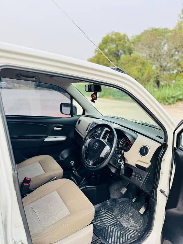 Suzuki Wagon R 2018 11