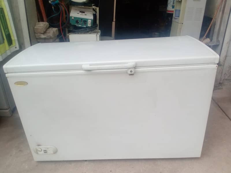 Waves deep freezer for sale 0