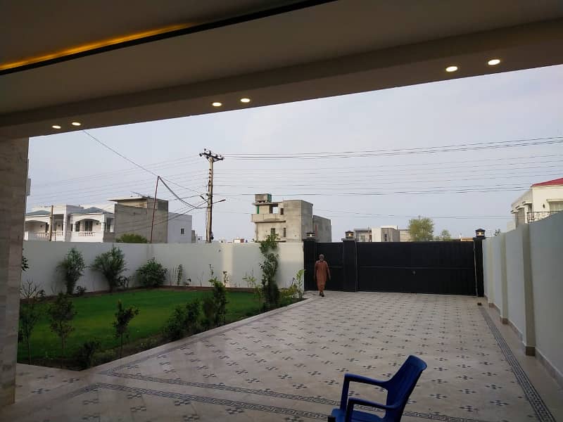 PIA Employees Housing Society 1 Kanal House Available For Sale 46