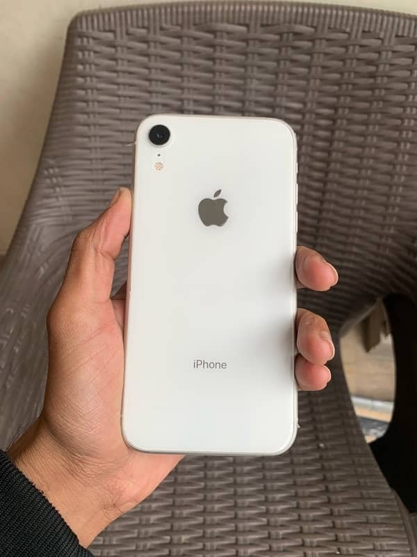 iPhone Xr 7