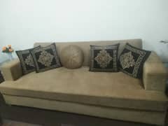 5 Seater Sofa skin velvet and Almost new Condition. .