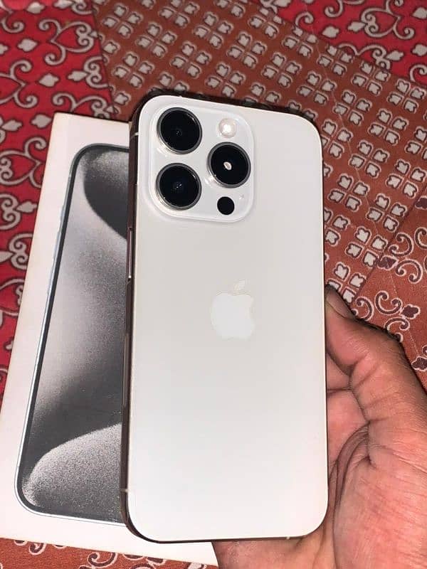 Iphone 15 pro Jv with Box accessories 0